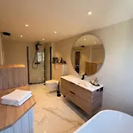 Modern Waterfront 4br With Dock & Free Parking 公寓 *