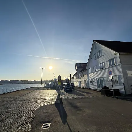 Modern Waterfront 4br With Dock & Free Parking * Stavanger