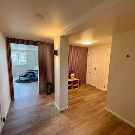 Modern Waterfront 4br With Dock & Free Parking Leilighet *