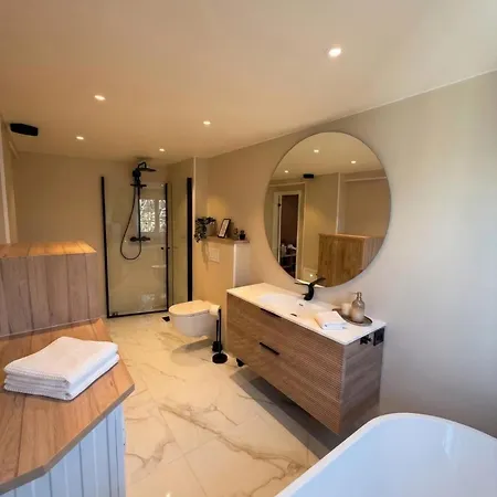 Modern Waterfront 4br With Dock & Free Parking Apartament *