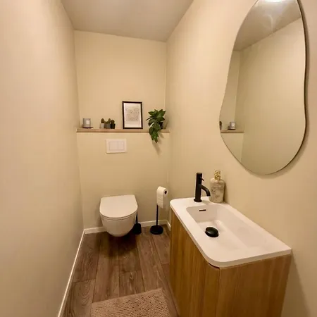 Modern Waterfront 4br With Dock & Free Parking Apartament *
