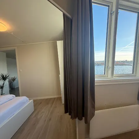 아파트 Modern Waterfront 4br With Dock & Free Parking 스타방에르