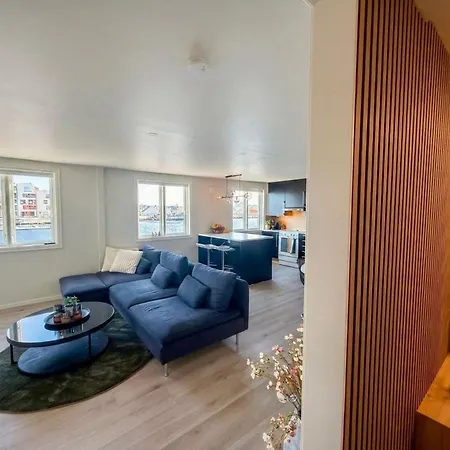 Modern Waterfront 4br With Dock & Free Parking شقة *