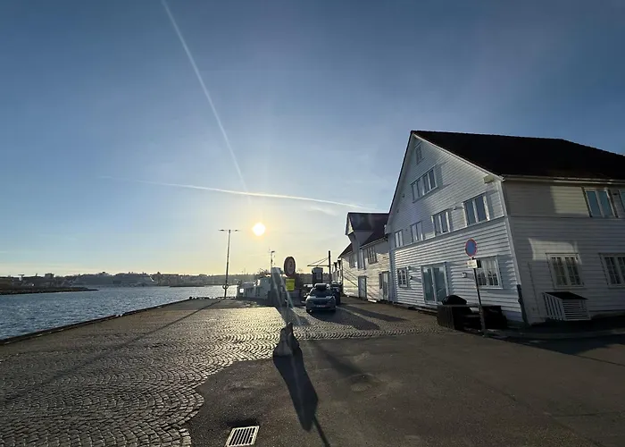 Modern Waterfront 4br With Dock & Free Parking * Stavanger
