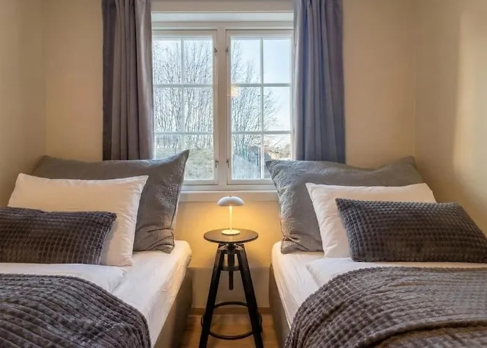 Modern Waterfront 4br With Dock & Free Parking Appartamento