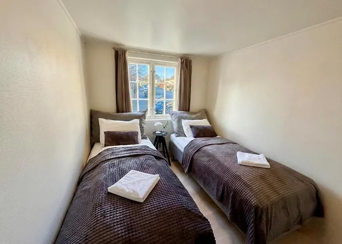 Modern Waterfront 4br With Dock & Free Parking * Stavanger