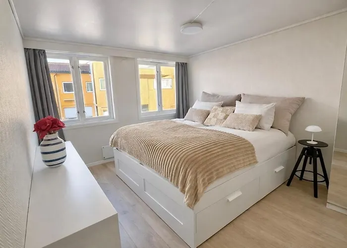 Modern Waterfront 4br With Dock & Free Parking Stavanger