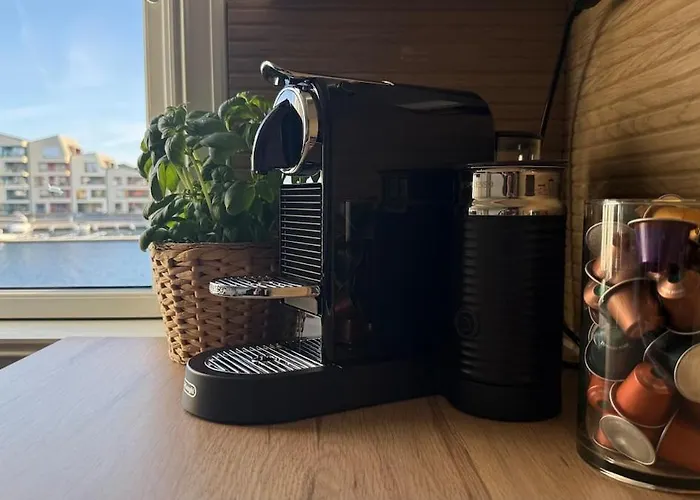 Appartamento Modern Waterfront 4br With Dock & Free Parking